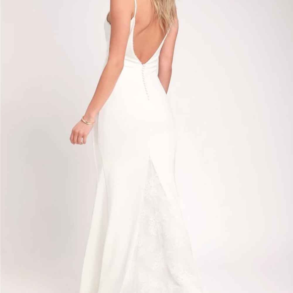 Lace detail wedding dress